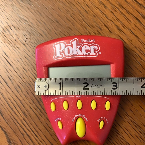 Radica 2001 Pocket Poker Handheld Electronic Game Red - Picture 7 of 7